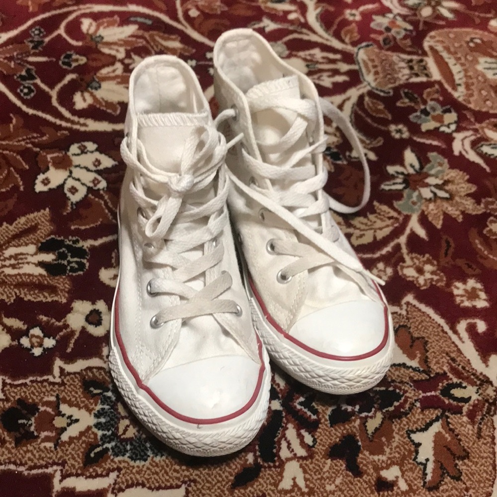 Little kids converse shoes size 13.5